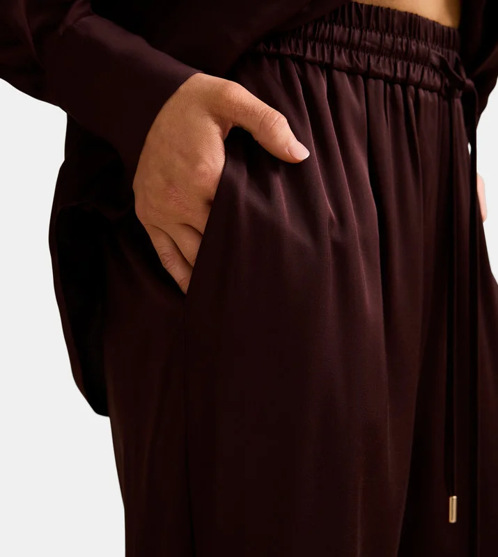 forever new  JENNA Drawstring Waist Wide-Leg Pants for Women | Best Price UAE